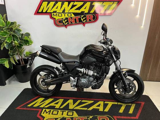 YAMAHA MT-03 